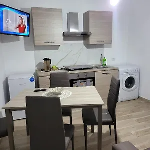  Apartament Gio' House